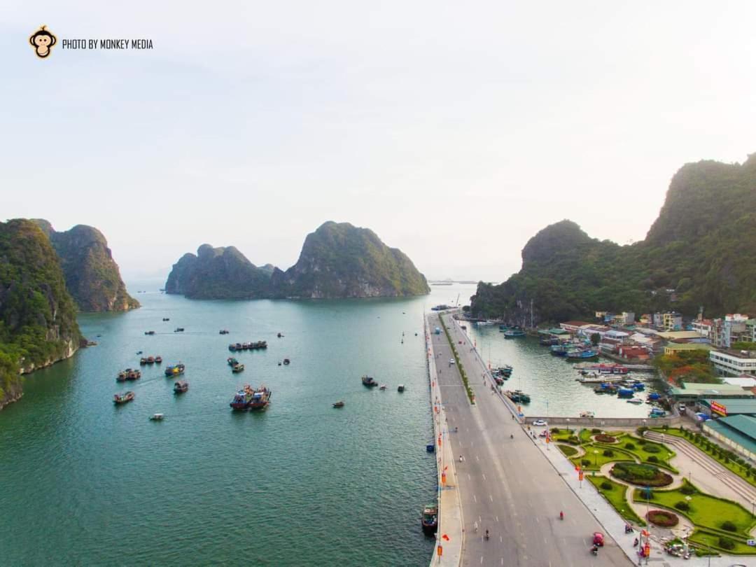 Aroma Ha Long Hotel 外观 照片