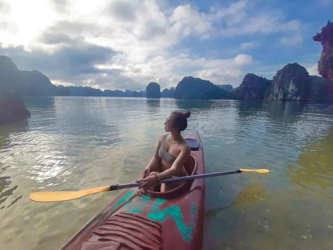 Aroma Ha Long Hotel 外观 照片